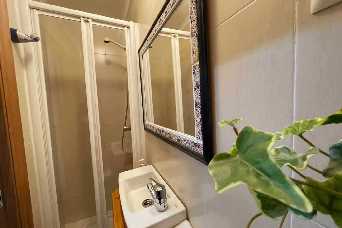 Tranquilo Apartamento Cerca Del Casco Viejo Bilbao Exteriör bild